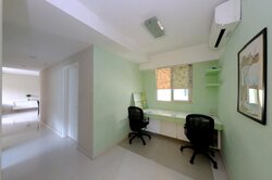 The Esparis (D18), Condominium #490643481